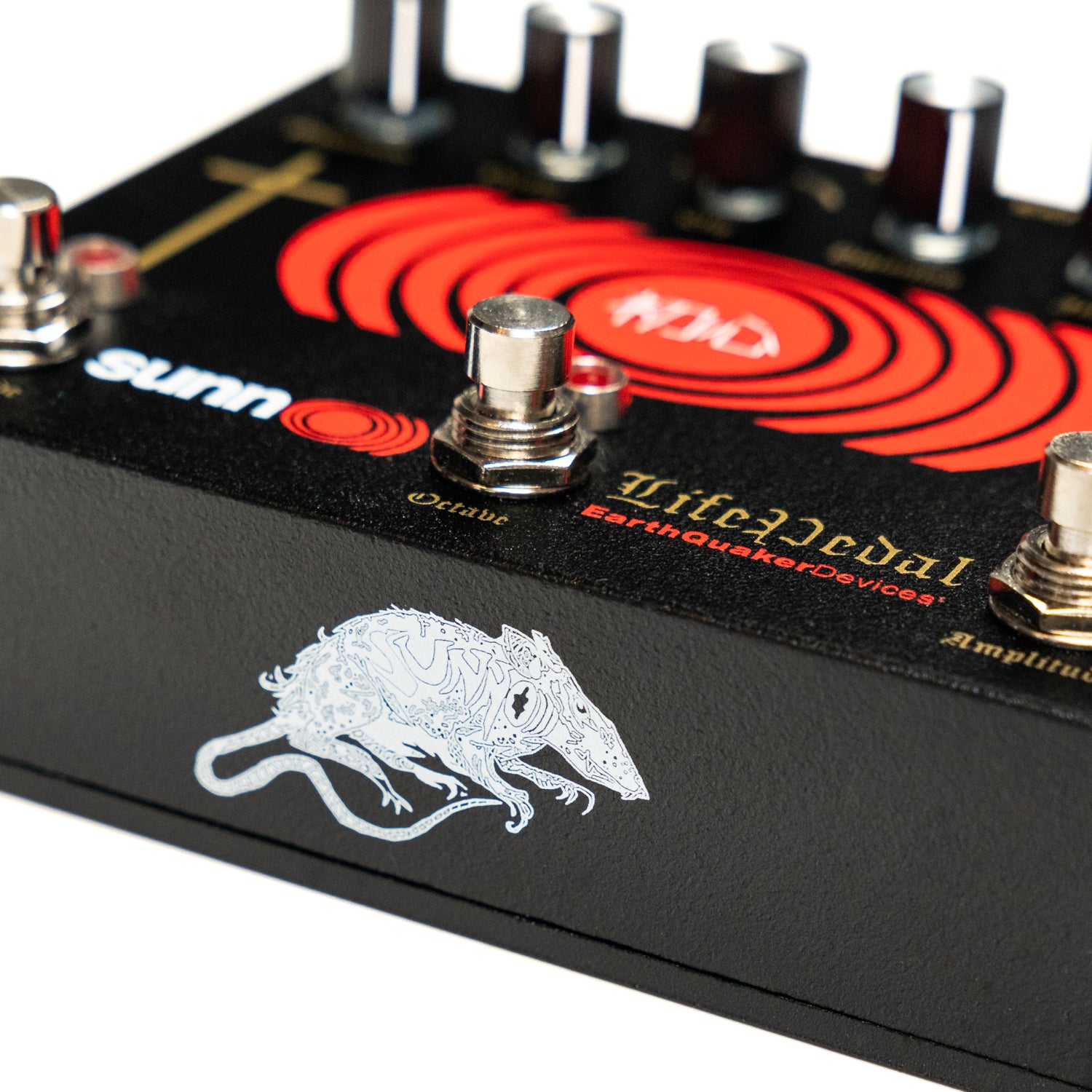 EARTHQUAKER DEVICES & SUNN O))) 
